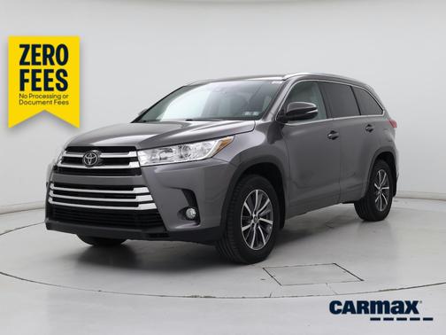 Silver 2017 Toyota Highlander XLE