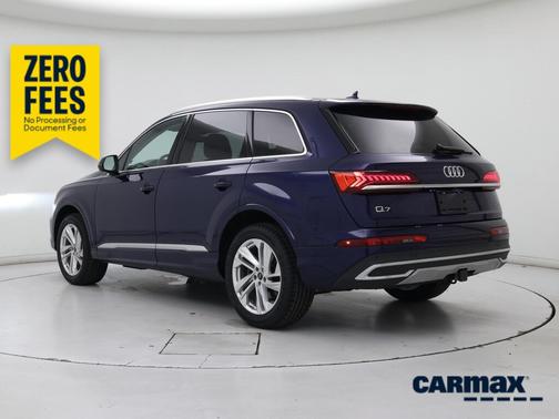 Blue 2023 Audi Q7 Premium