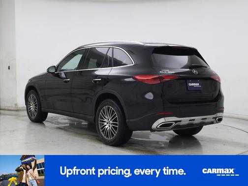 2023 Mercedes-Benz GLC 300 