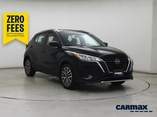 Black 2023 Nissan Kicks SV