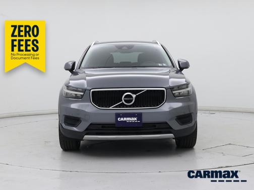 Gray 2019 Volvo XC40 T5 Momentum