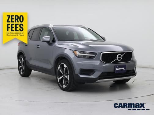 Gray 2019 Volvo XC40 T5 Momentum