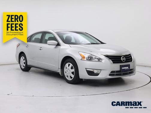 Silver 2015 Nissan Altima S