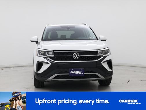 White 2022 Volkswagen Taos SEL