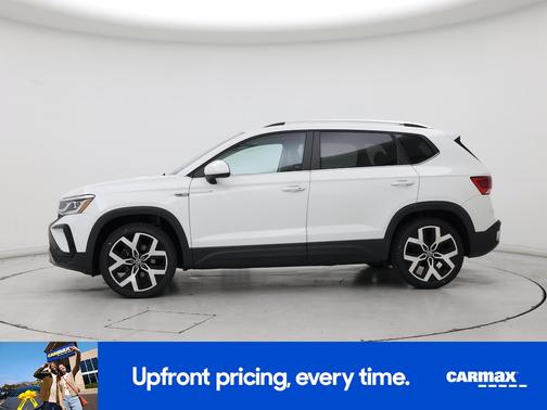 White 2022 Volkswagen Taos SEL