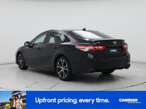 Black 2019 Toyota Camry SE