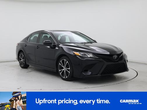 Black 2019 Toyota Camry SE