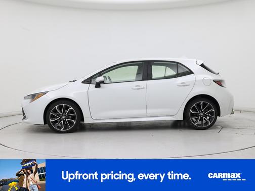 White 2022 Toyota Corolla Hatchback XSE