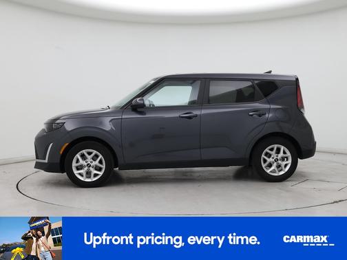 Gray 2023 Kia Soul S