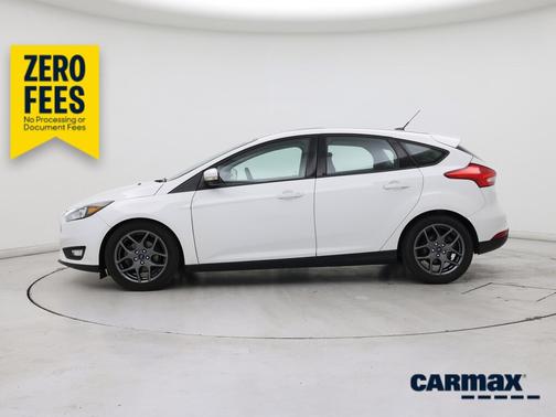 White 2017 Ford Focus SEL