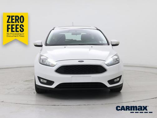 White 2017 Ford Focus SEL