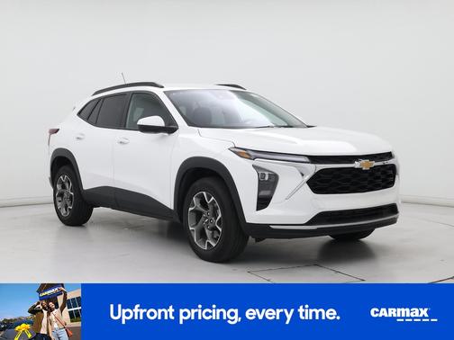 White 2025 Chevrolet Trax LT