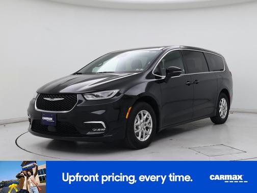Black 2025 Chrysler Pacifica Select
