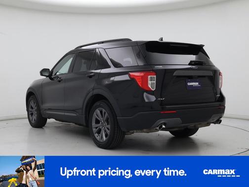 Black 2022 Ford Explorer XLT