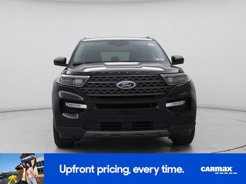 Black 2022 Ford Explorer XLT