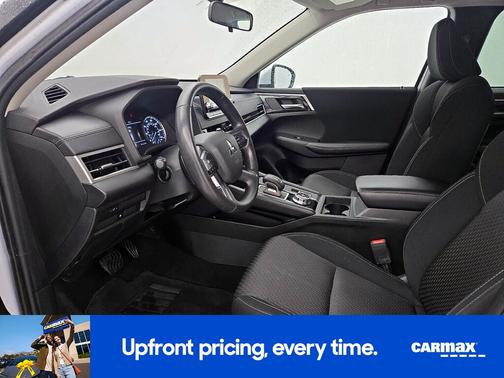 2022 Mitsubishi Outlander ES