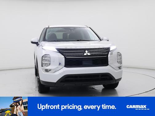 2022 Mitsubishi Outlander ES