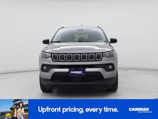 Silver 2022 Jeep Compass Latitude