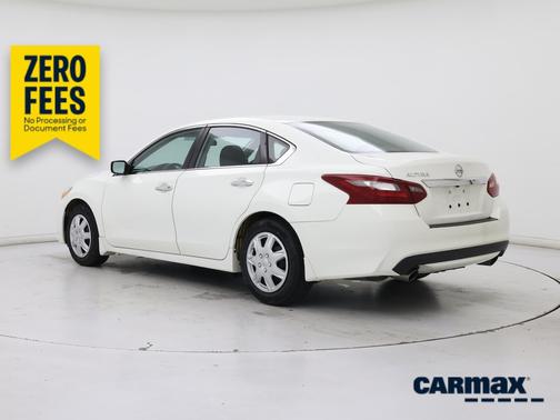 White 2018 Nissan Altima S