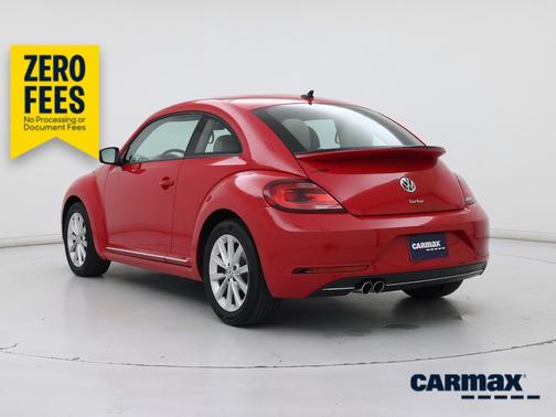 Red 2017 Volkswagen Beetle SE