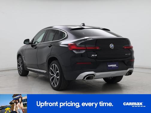 Black 2022 BMW X4 XDrive30i