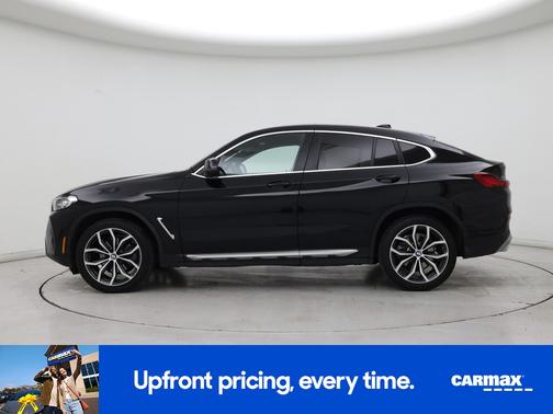 Black 2022 BMW X4 XDrive30i