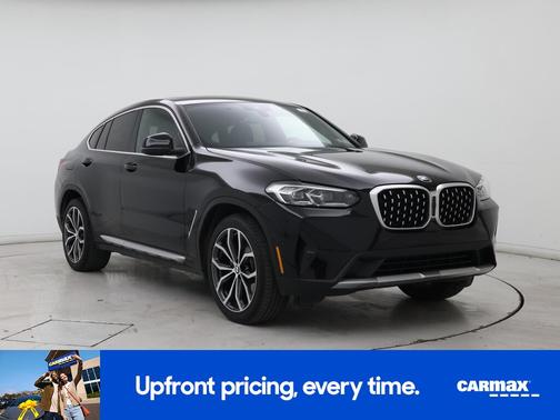 Black 2022 BMW X4 XDrive30i