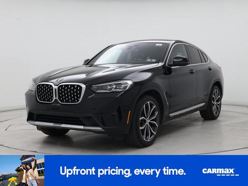 Black 2022 BMW X4 XDrive30i