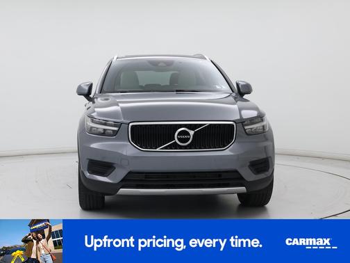 Gray 2019 Volvo XC40 T5 Momentum