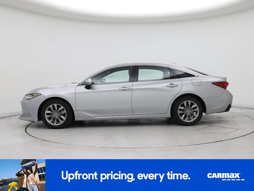 Silver 2022 Toyota Avalon XLE