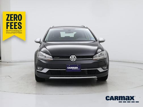 Black 2018 Volkswagen Golf Alltrack SE
