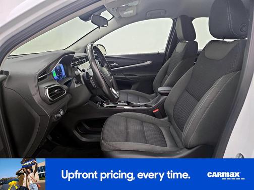 White 2023 Chevrolet Bolt EUV LT