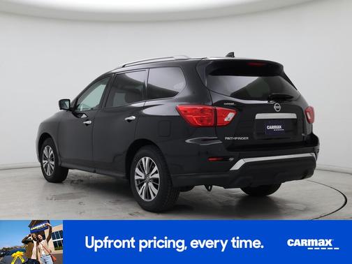 Black 2020 Nissan Pathfinder SL