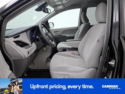 Black 2018 Toyota Sienna LE