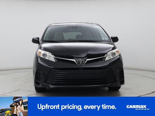 Black 2018 Toyota Sienna LE