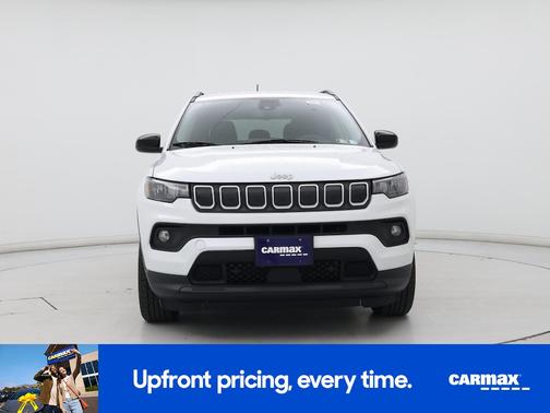 White 2022 Jeep Compass Latitude