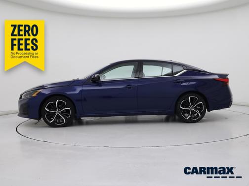 Blue 2023 Nissan Altima SR