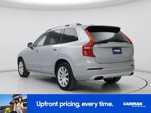 2016 Volvo XC90 T6 Momentum