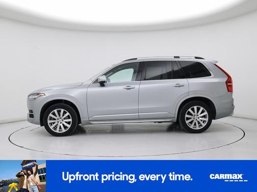 2016 Volvo XC90 T6 Momentum