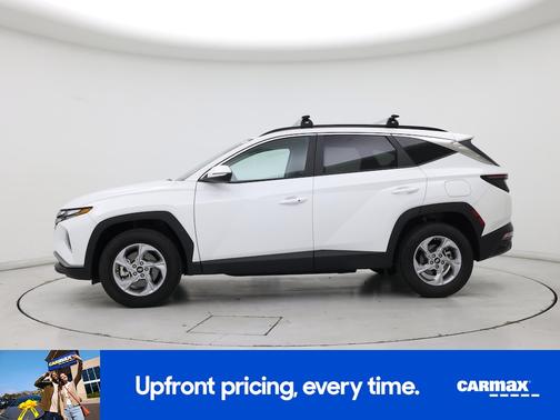 White 2022 Hyundai TUCSON SEL
