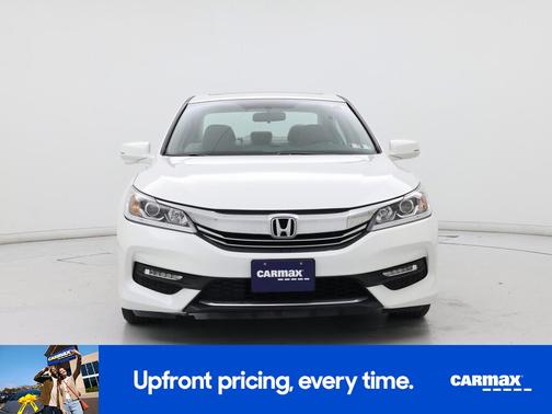 White 2017 Honda Accord EX