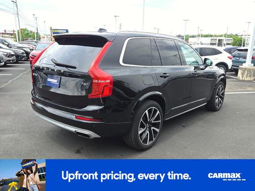 Black 2020 Volvo XC90 T6 Momentum