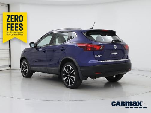 Blue 2018 Nissan Rogue Sport SL