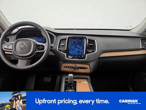 2023 Volvo XC90 B6 Plus