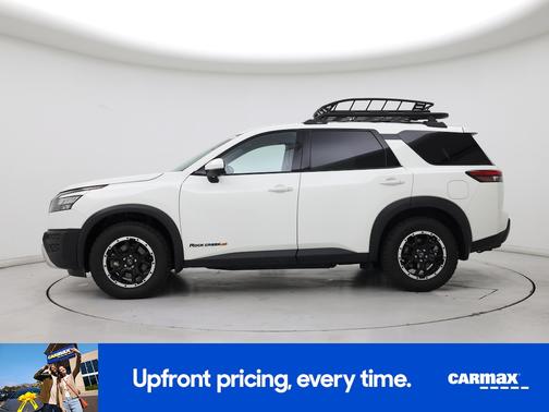 White 2025 Nissan Pathfinder Rock Creek