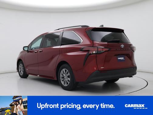 2021 Toyota Sienna XLE