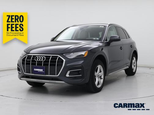 Gray 2023 Audi Q5 Premium