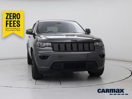 Gray 2018 Jeep Grand Cherokee Altitude