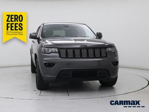 Gray 2018 Jeep Grand Cherokee Altitude