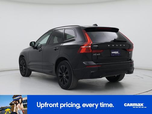 2024 Volvo XC60 B5 Core Dark Theme